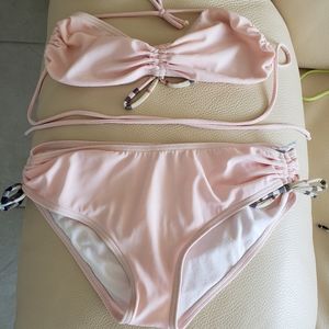 bikni gently worn
